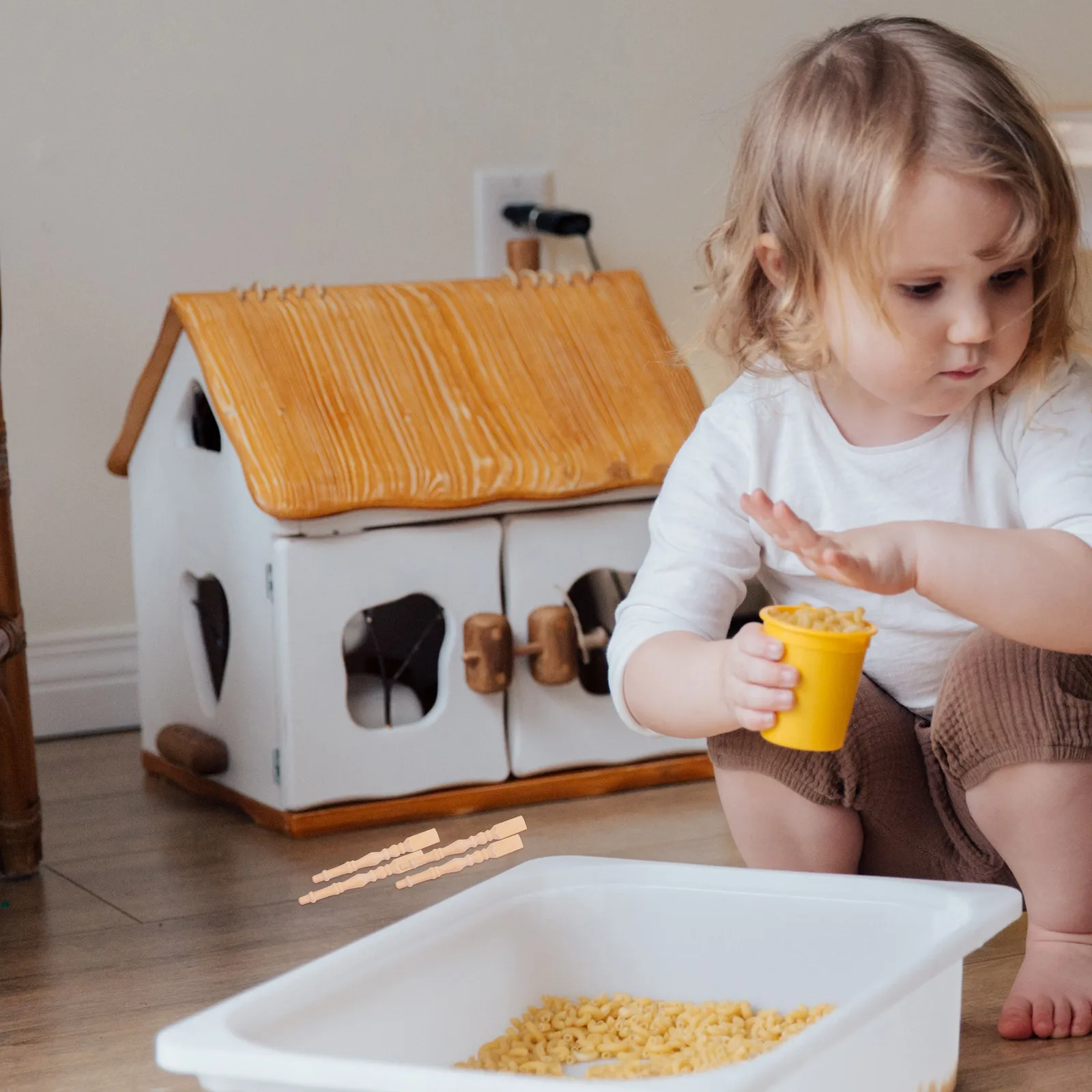 6Pcs Miniature Table Legs Wooden Small Bases for Mini Home Decoration Elegant Props DIY Scene Building
6Pcs Miniature Table Legs Wooden Small Bases for Mini Home Decoration Elegant Props DIY Scene Building