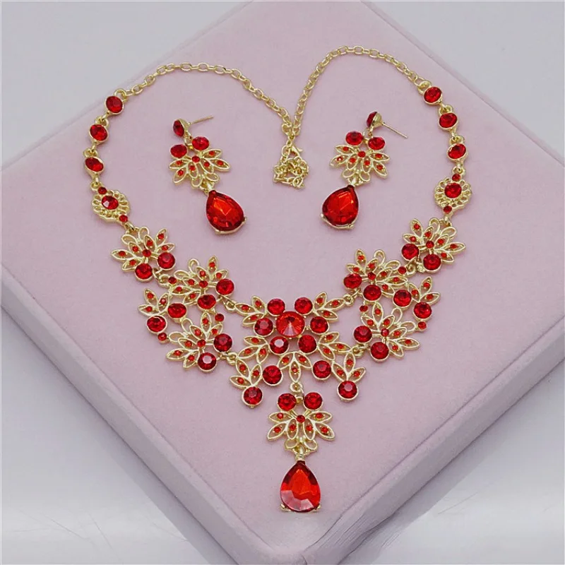Korean Bride Rhinestone Necklace Set 2024 New Women Plant Birthday Party Earrings Jewelry Three-piece Wedding Fashion Accessory
Korean Bride Rhinestone Necklace Set 2024 New Women Plant Birthday Party Earrings Jewelry Three-piece Wedding Fashion Accessory