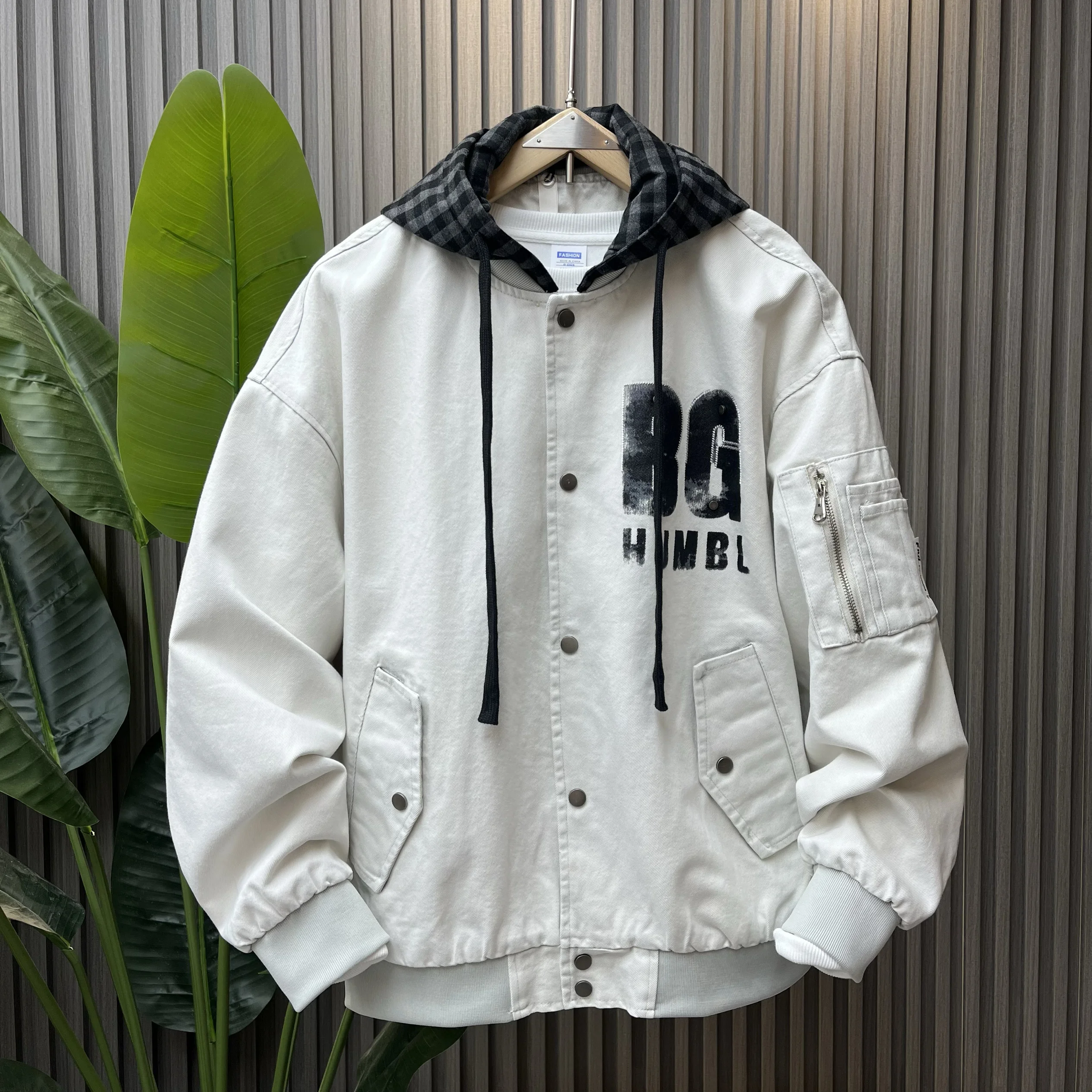 American Sle Loose Baseball Jaet Men's Spring Autumn Waed Denim Coat Letter Diffusion Men's Casual Faion Jaet
American Sle Loose Baseball Jaet Men's Spring Autumn Waed Denim Coat Letter Diffusion Men's Casual Faion Jaet