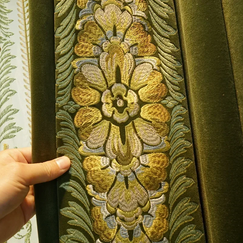 Retro American Embroidered Floral Velvet High-end French Light Luxury Bay Window Balcony Curtains For Living Dining Room Bedroom
Retro American Embroidered Floral Velvet High-end French Light Luxury Bay Window Balcony Curtains For Living Dining Room Bedroom