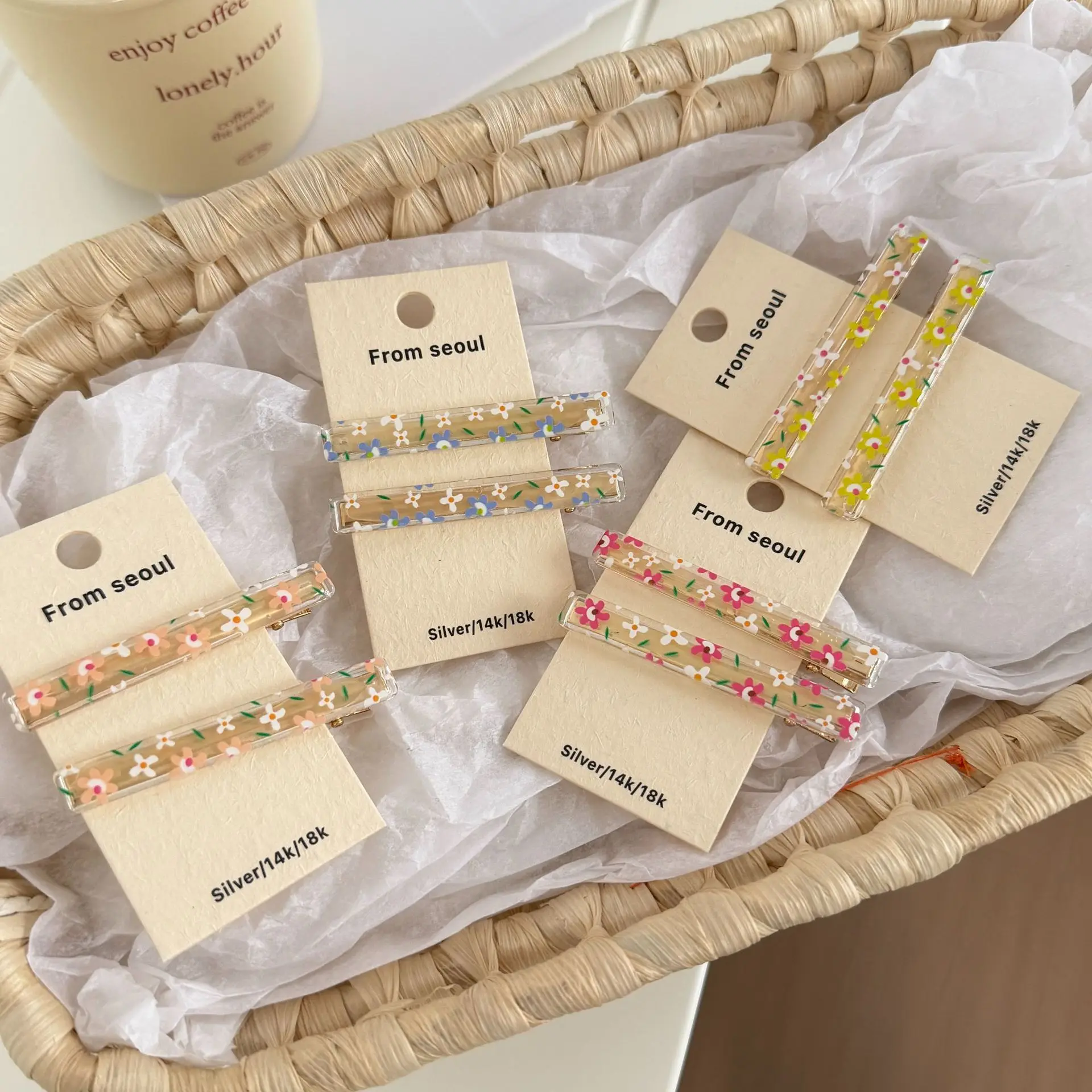 Premium Acrylic Duckbill Hair Clip Transparent Floral Design Light Blue Small Flowers for Side Bangs Korean Cute Fresh
Premium Acrylic Duckbill Hair Clip Transparent Floral Design Light Blue Small Flowers for Side Bangs Korean Cute Fresh