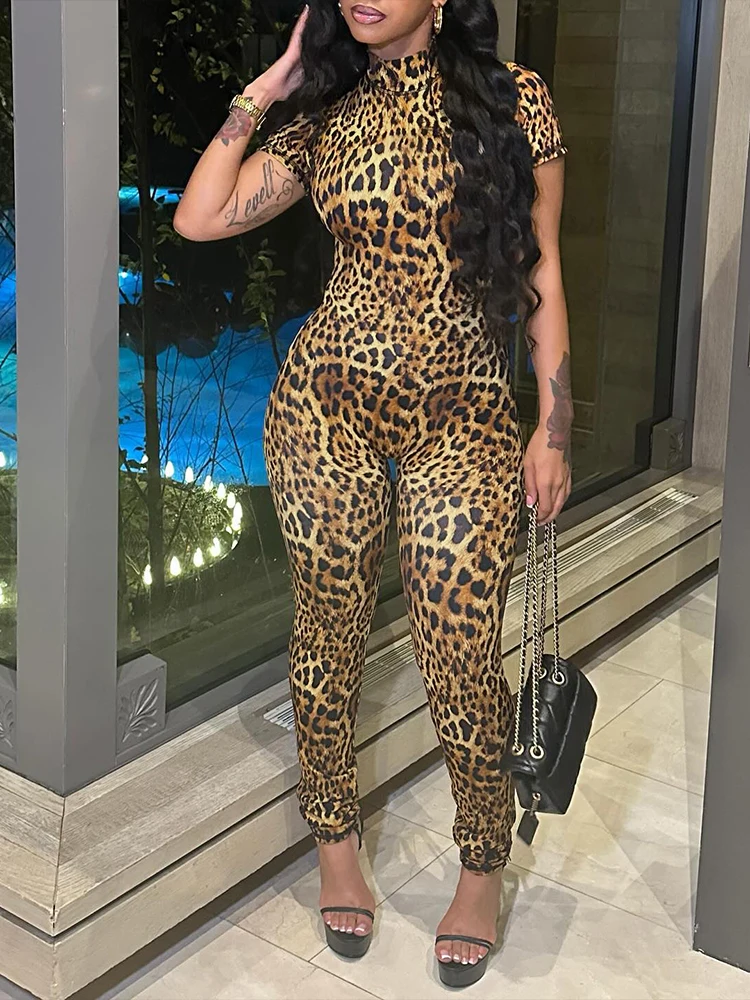 InGrily Colorful Print Jumpsuit Women Peach Buttocks Backless Shorts Sleeve Fitness Summer Trend Streetwear Workout Overalls
InGrily Colorful Print Jumpsuit Women Peach Buttocks Backless Shorts Sleeve Fitness Summer Trend Streetwear Workout Overalls