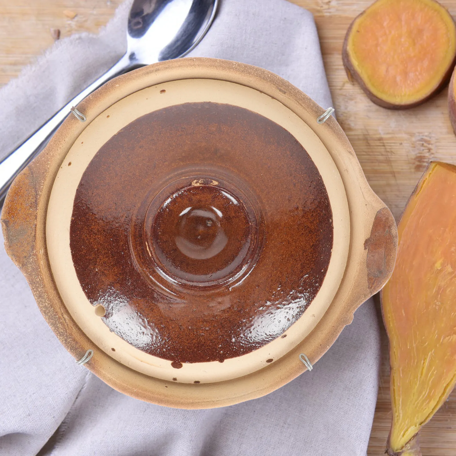 Single Handle Casserole Pottery Clay Kitchen Cooking Pot for Home Use Steam Vent Lid High Temperature Resistant
Single Handle Casserole Pottery Clay Kitchen Cooking Pot for Home Use Steam Vent Lid High Temperature Resistant