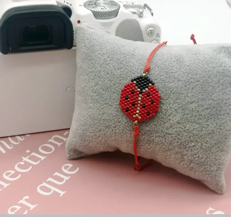 Beaded Bracelet Hand woven Versatile fashion Coccinella septempunctata trend Adjustable Bohemia Unisex Rice Ball Bracelet
Beaded Bracelet Hand woven Versatile fashion Coccinella septempunctata trend Adjustable Bohemia Unisex Rice Ball Bracelet