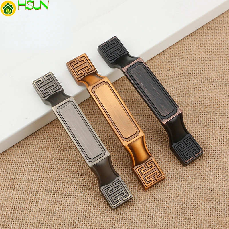 New Chinese style wardrobe cabinet handle New classical cabinet door handle Ancient bronze antique drawer handle
New Chinese style wardrobe cabinet handle New classical cabinet door handle Ancient bronze antique drawer handle