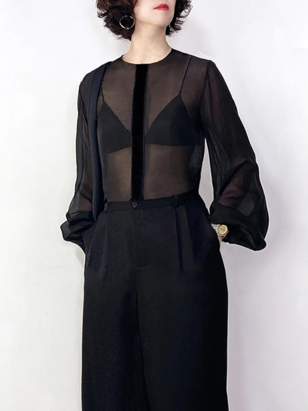 Silk Lantern Sve round Ne See tough irt Women's Original Design Chén Xiǎo Mǎn Spring New Sle Elely Base irt
Silk Lantern Sve round Ne See tough irt Women's Original Design Chén Xiǎo Mǎn Spring New Sle Elely Base irt