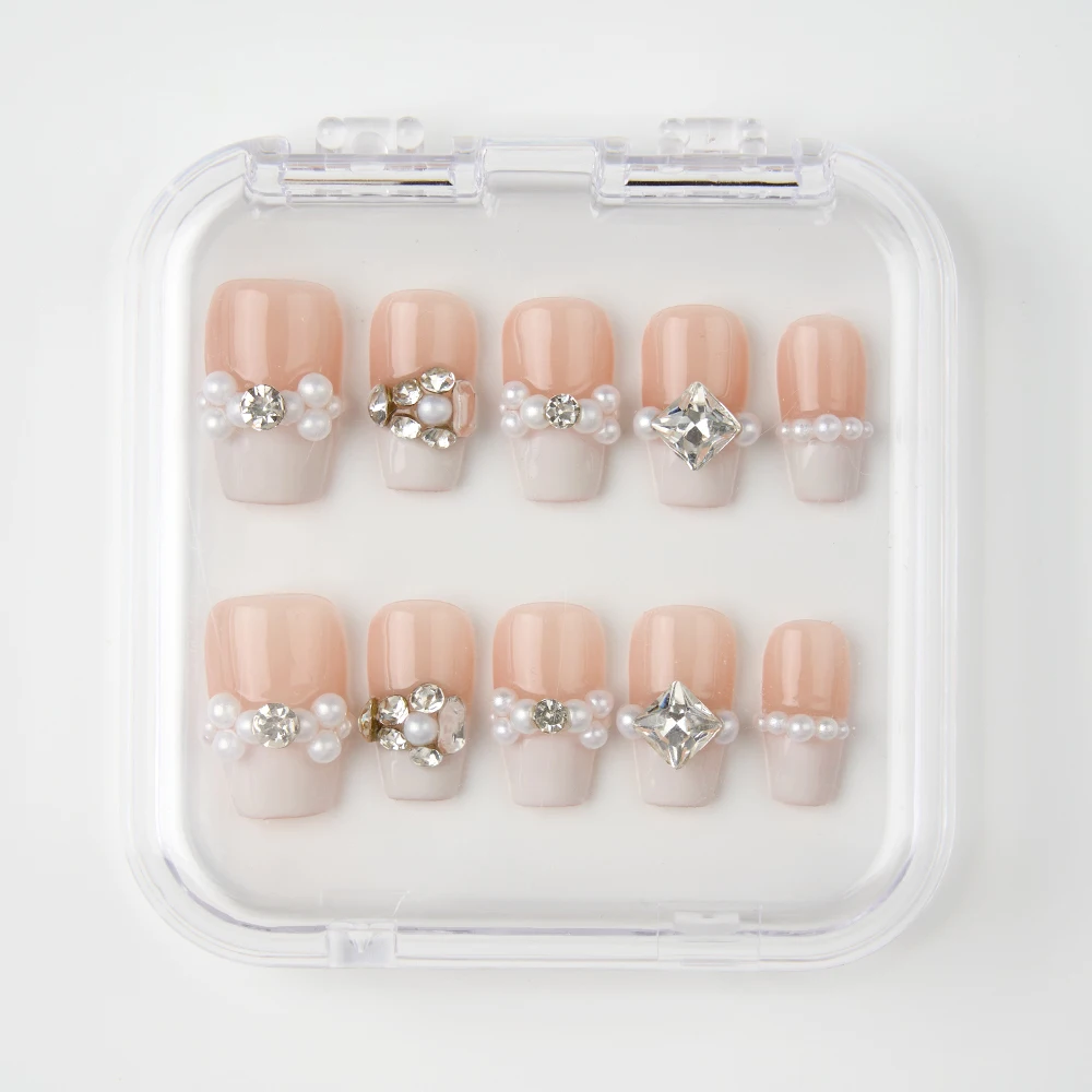 10Pcs Short Handmade Press-on Nails with Acrylic Box French Pearl Diamond Fake Nails for Women and Girl Removable wearable Nail
10Pcs Short Handmade Press-on Nails with Acrylic Box French Pearl Diamond Fake Nails for Women and Girl Removable wearable Nail
