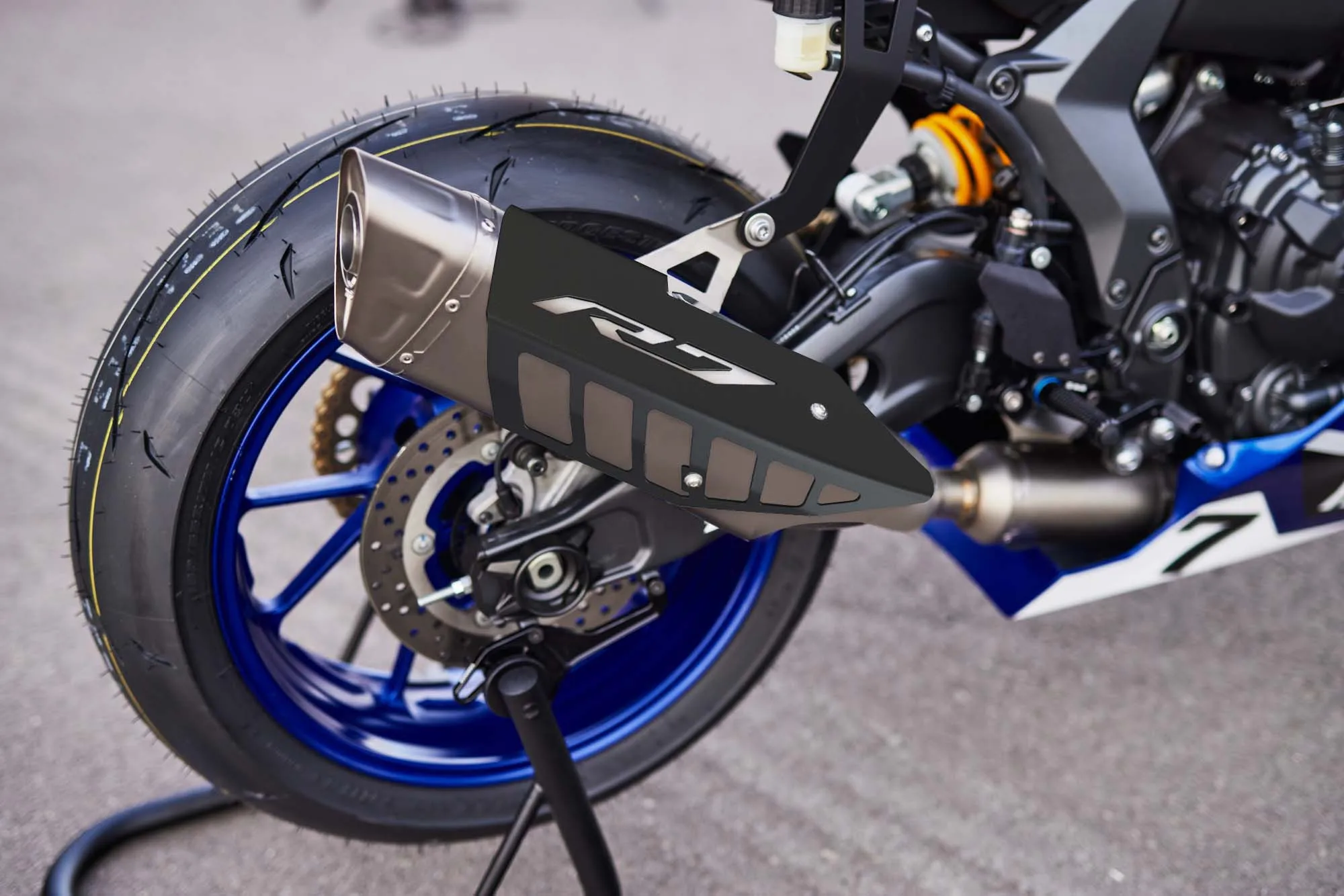 YZFR7 Motorcycle Motorbike Exhaust Pipe Heat Shield Cover Guard Protector Accessories FOR YAMAHA YZF R7 2022 2023 2024 2025 2026
YZFR7 Motorcycle Motorbike Exhaust Pipe Heat Shield Cover Guard Protector Accessories FOR YAMAHA YZF R7 2022 2023 2024 2025 2026