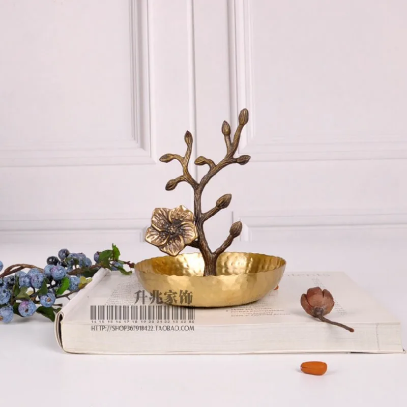 Brass plum blossom vintage nostalgic jewelry plate holder gold and silver jewelry pendant tray ornament
Brass plum blossom vintage nostalgic jewelry plate holder gold and silver jewelry pendant tray ornament