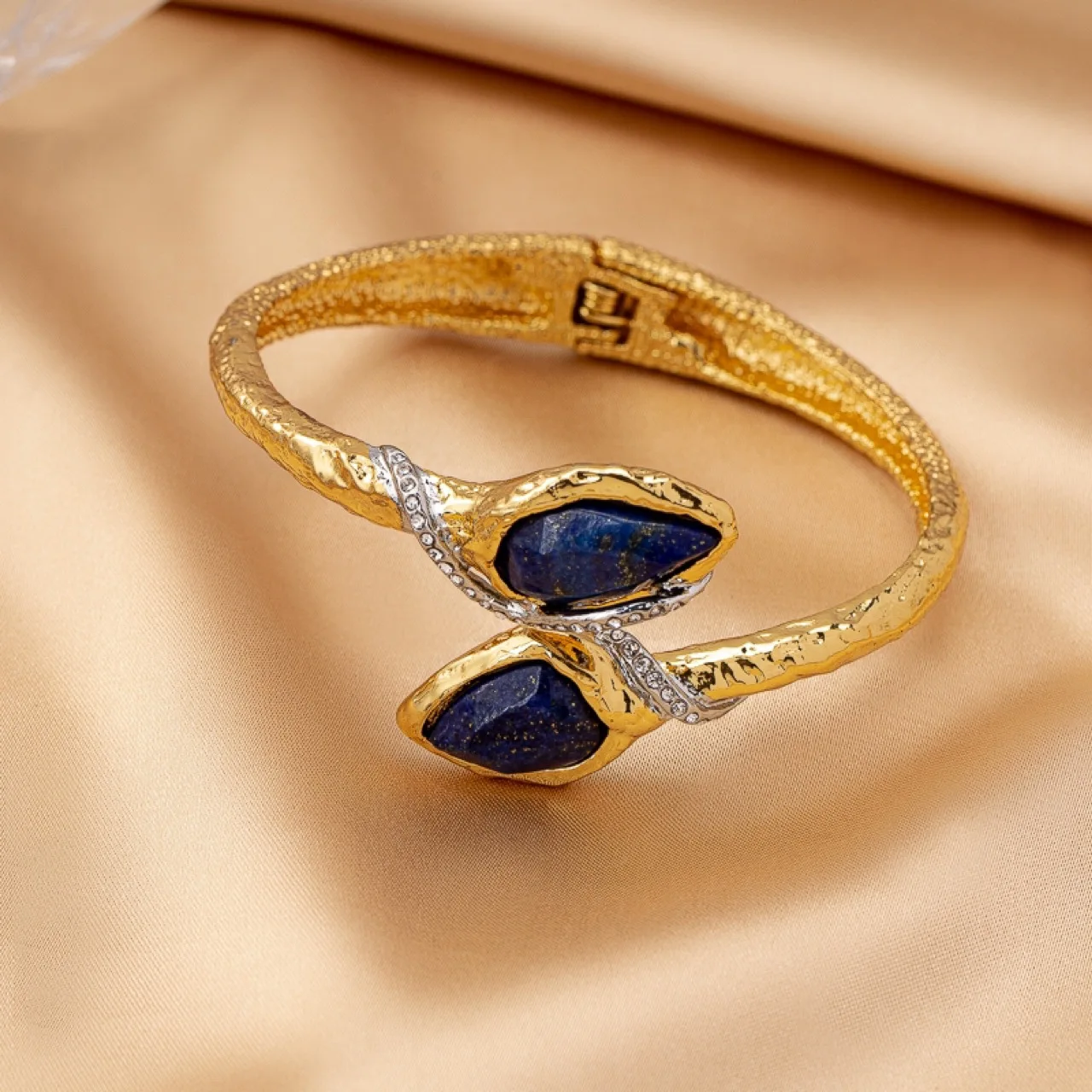 Luxury Designer AB Mark Natural Lapis Snake Open Cuff Bangles 18K Gold Plated Cooper Python Ophidian Bracelet Jewelry Wife Gifts
Luxury Designer AB Mark Natural Lapis Snake Open Cuff Bangles 18K Gold Plated Cooper Python Ophidian Bracelet Jewelry Wife Gifts