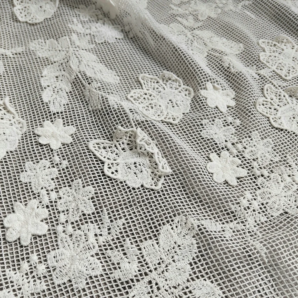 100% хлопчатобумажная сетчатая кружевная вышитая 3D цветочная ткань для шитья платьев и одежды, ткань ручной работы «сделай сам», продается на метр 
100% хлопчатобумажная сетчатая кружевная вышитая 3D цветочная ткань для шитья платьев и одежды, ткань ручной работы «сделай сам», продается на метр