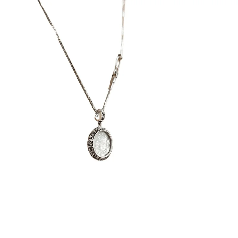 S925 silver new Chinese style round necklace niche temperament retro ethnic style pendant
S925 silver new Chinese style round necklace niche temperament retro ethnic style pendant