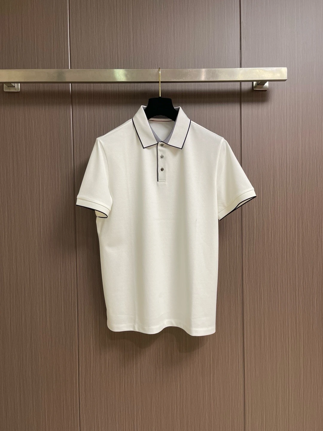 Ligentleman Summer Casual Short Sleeve Shirt Men's Fashion Standard Fit Turn-down Collar Half Sleeve T-shirt
Ligentleman Summer Casual Short Sleeve Shirt Men's Fashion Standard Fit Turn-down Collar Half Sleeve T-shirt