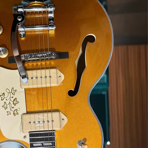 Semi-Hollow Jazz Electric Guitar P90 Pickups Dual F-Holes Gold Sparkle Finish Floral Carved Pickguard Block/Trapezoid Inlays