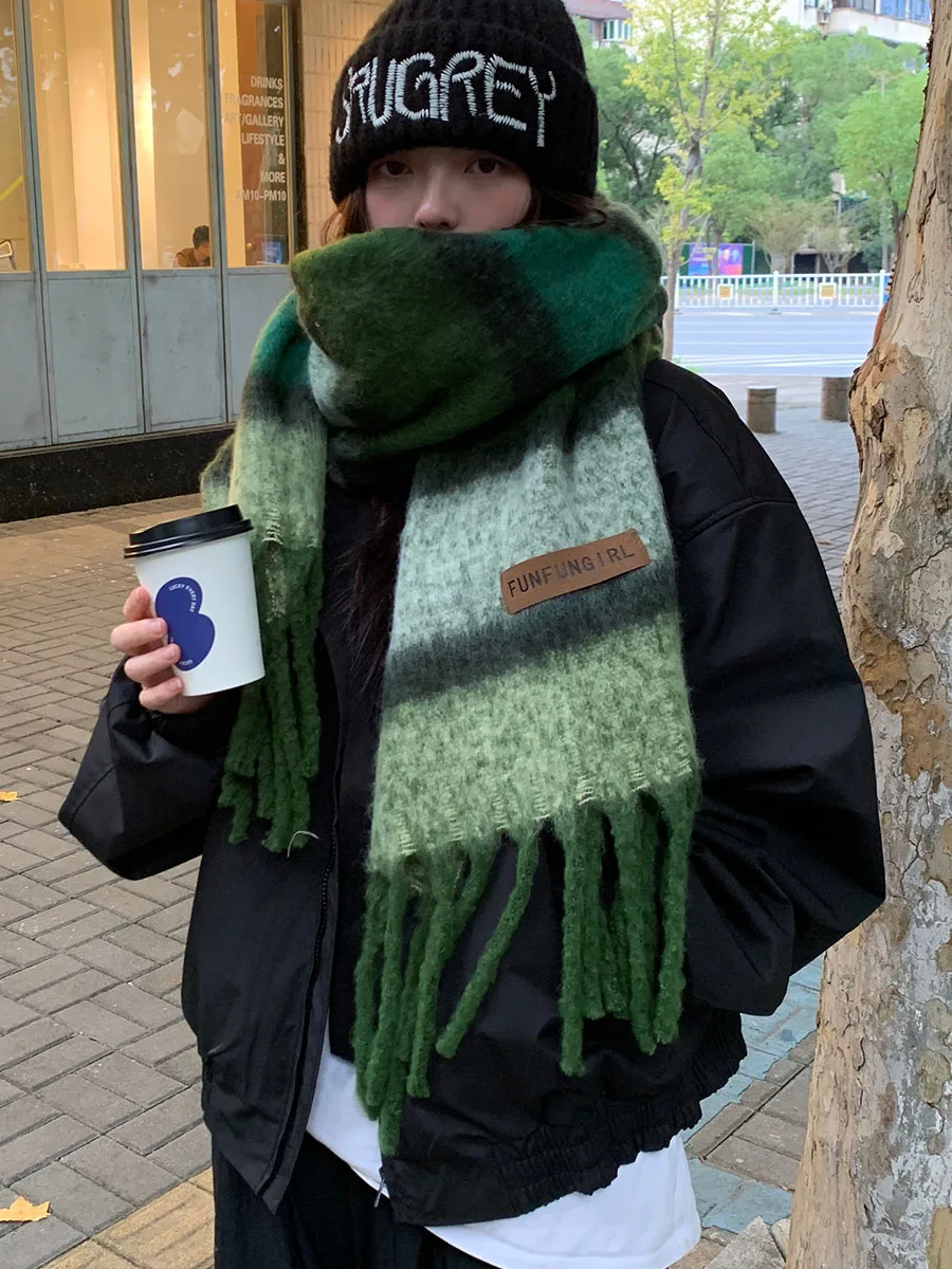 Color-Blocked Tassel Scarf For Women New Winter 2025 Thickened Long Style Warm And Cold-Proof Neck Warmer
Color-Blocked Tassel Scarf For Women New Winter 2025 Thickened Long Style Warm And Cold-Proof Neck Warmer