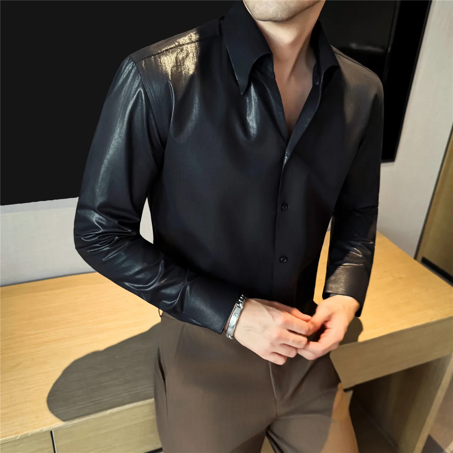 2026 Spring Lyocell Cotton Long Sleeve Shirt Men's Striped Bright Jacquard V-neck Shirt Fashion Casual Business Social Shirts
2026 Spring Lyocell Cotton Long Sleeve Shirt Men's Striped Bright Jacquard V-neck Shirt Fashion Casual Business Social Shirts