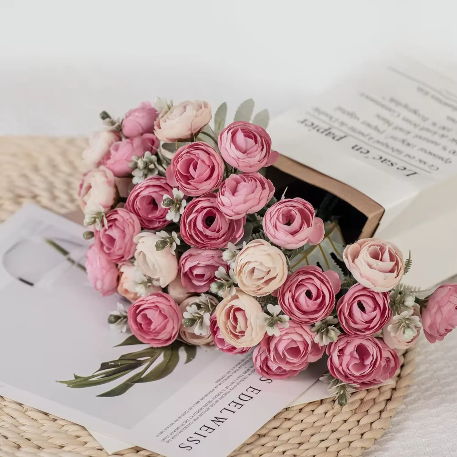 2023 New Product Ideas Artificial Flower Camellia Bouquet flower for Wedding Decoration
2023 New Product Ideas Artificial Flower Camellia Bouquet flower for Wedding Decoration