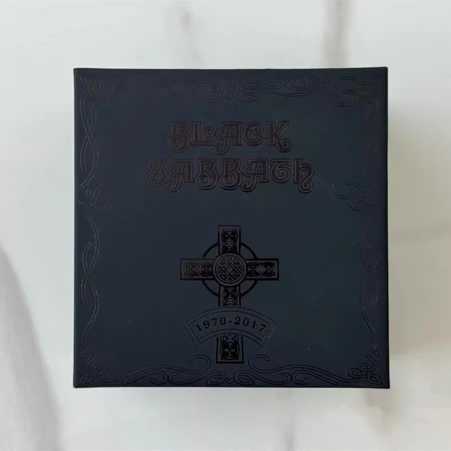 Rock Ozzy Osbourne Music CD Black Box The Complete 1970-2017 Album 22pcs Music Record+1BD Cosplay Walkman Car Soundtracks Boxs
Rock Ozzy Osbourne Music CD Black Box The Complete 1970-2017 Album 22pcs Music Record+1BD Cosplay Walkman Car Soundtracks Boxs