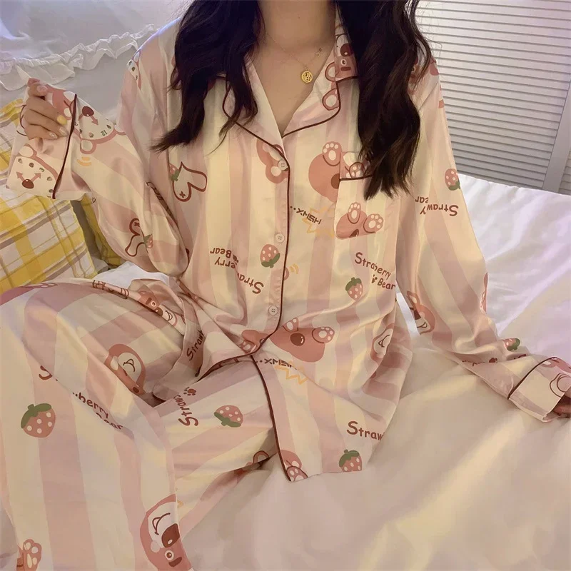 Sanrio Loungewear Весенне-осенний комплект из двух предметов Kuromi Loungewear Sanrio Loungewear Милая повседневная пижама Kulomie с героями мультфильмов
Sanrio Loungewear Весенне-осенний комплект из двух предметов Kuromi Loungewear Sanrio Loungewear Милая повседневная пижама Kulomie с героями мультфильмов