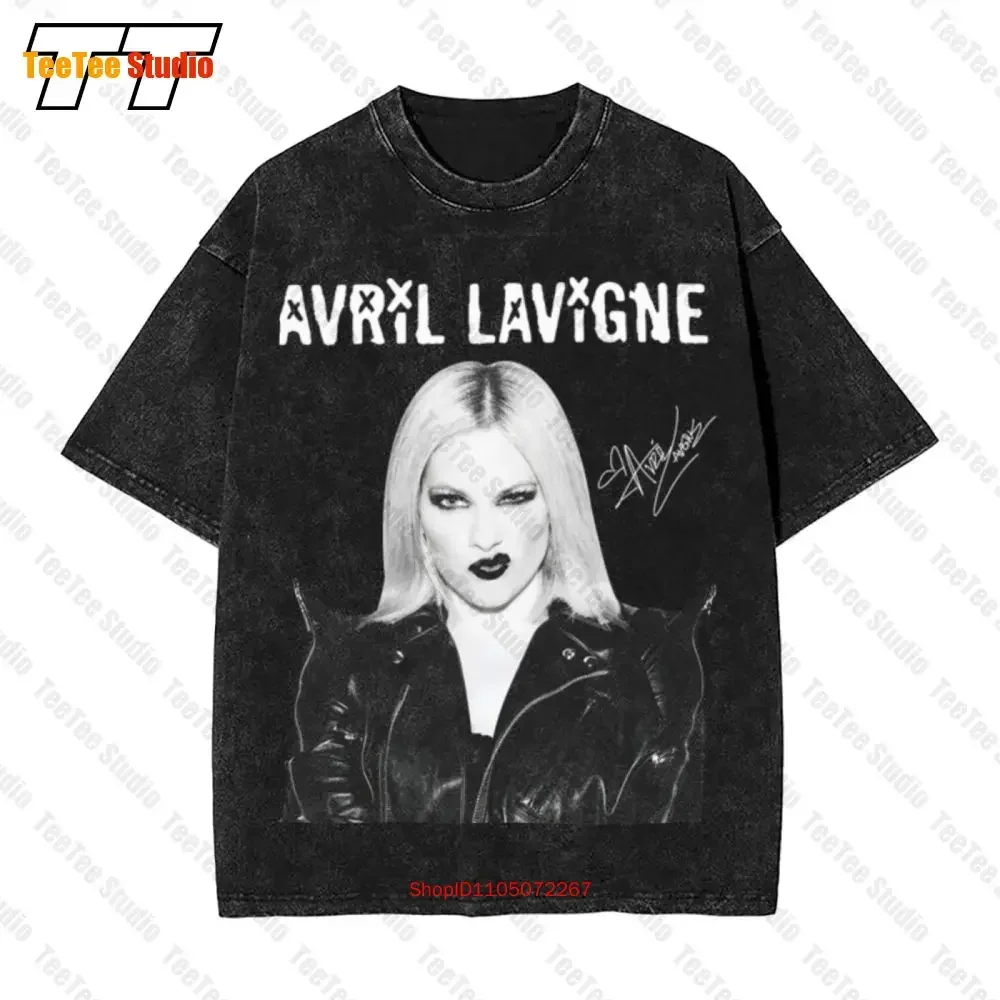 Hot New Avril Lavigne Signature Black All Size Vintage Oversized T-Shirt 60XR
Hot New Avril Lavigne Signature Black All Size Vintage Oversized T-Shirt 60XR