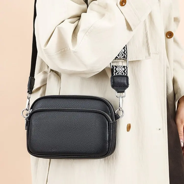 Элегантная повседневная кожаная женская сумка, роскошная классическая парижская дизайнерская сумка, простая винтажная сумка-тоут, модная сумка через плечо высокого класса.
Элегантная повседневная кожаная женская сумка, роскошная классическая парижская дизайнерская сумка, простая винтажная сумка-тоут, модная сумка через плечо высокого класса.