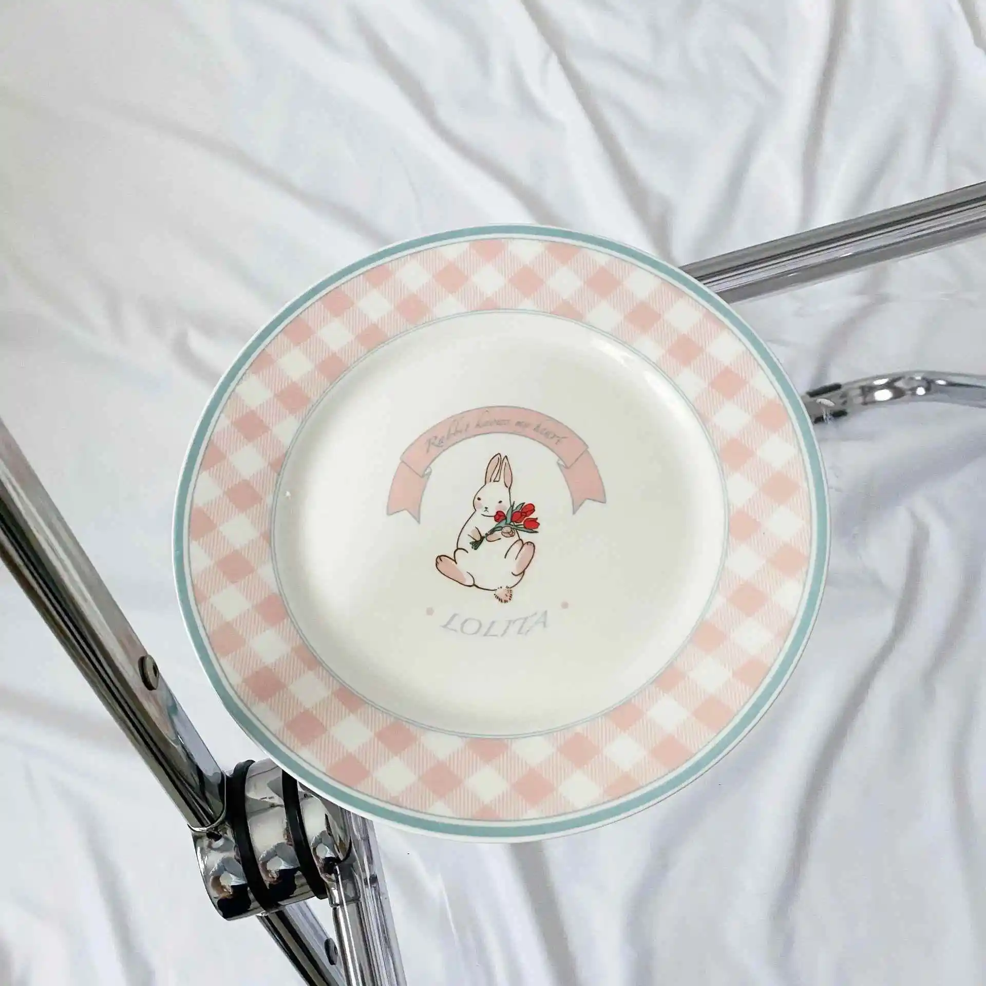 Cute Little Rabbit Ceramic Dessert Plate Ancient Porcelain Egg XIW Cake Grids Girl's Heart Early French Breakfast Plate
Cute Little Rabbit Ceramic Dessert Plate Ancient Porcelain Egg XIW Cake Grids Girl's Heart Early French Breakfast Plate