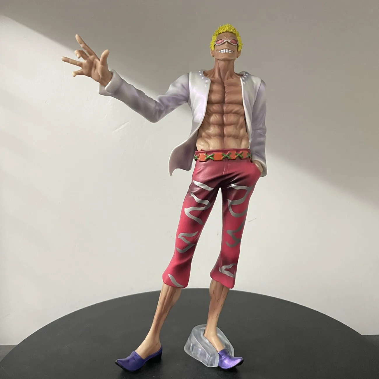 29cm Anime Figure Donquixote Doflamingo Action Figure Pvc Model Statue Doll Collection Decoration Ornaments Toys Gift
29cm Anime Figure Donquixote Doflamingo Action Figure Pvc Model Statue Doll Collection Decoration Ornaments Toys Gift