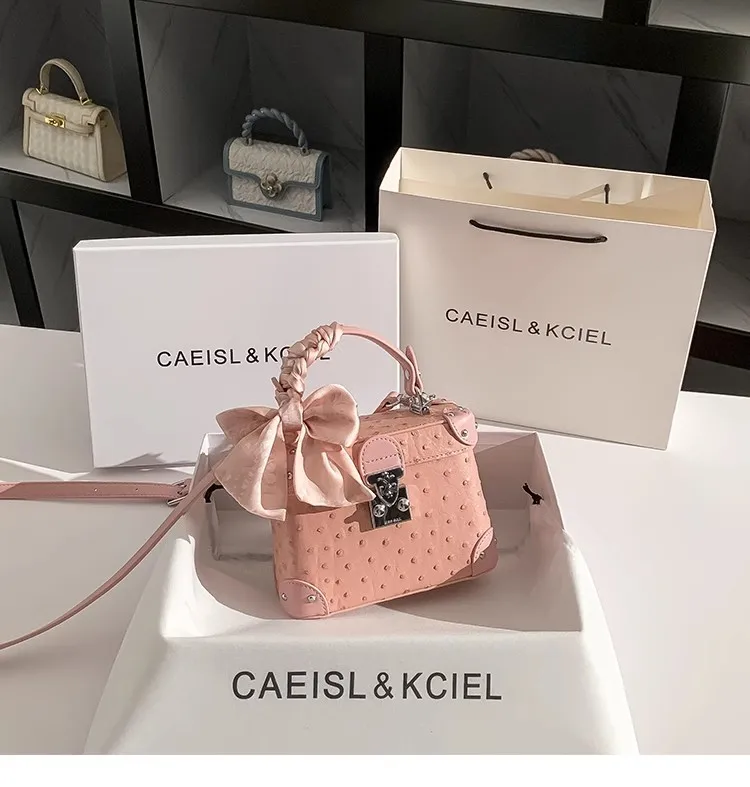 Fashion Pink Dots Square Box High Quality Textured Leather Women's Handbag Lady Purse Female Shoulder Messenger Bag Casual Bag
Fashion Pink Dots Square Box High Quality Textured Leather Women's Handbag Lady Purse Female Shoulder Messenger Bag Casual Bag