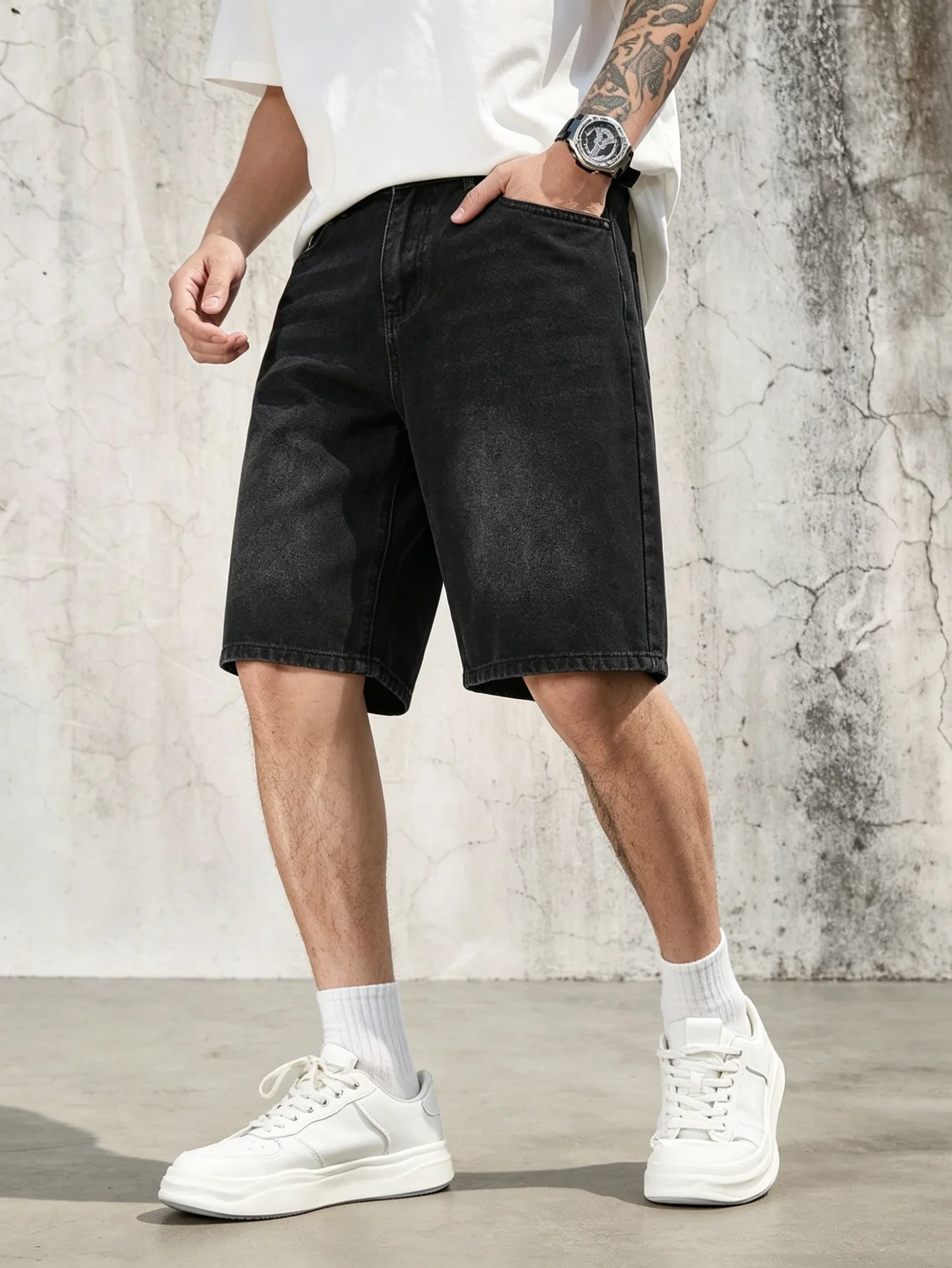 Comfortable loose black non stretch denim jorts men solid casual simple daily straight cut trousers
Comfortable loose black non stretch denim jorts men solid casual simple daily straight cut trousers