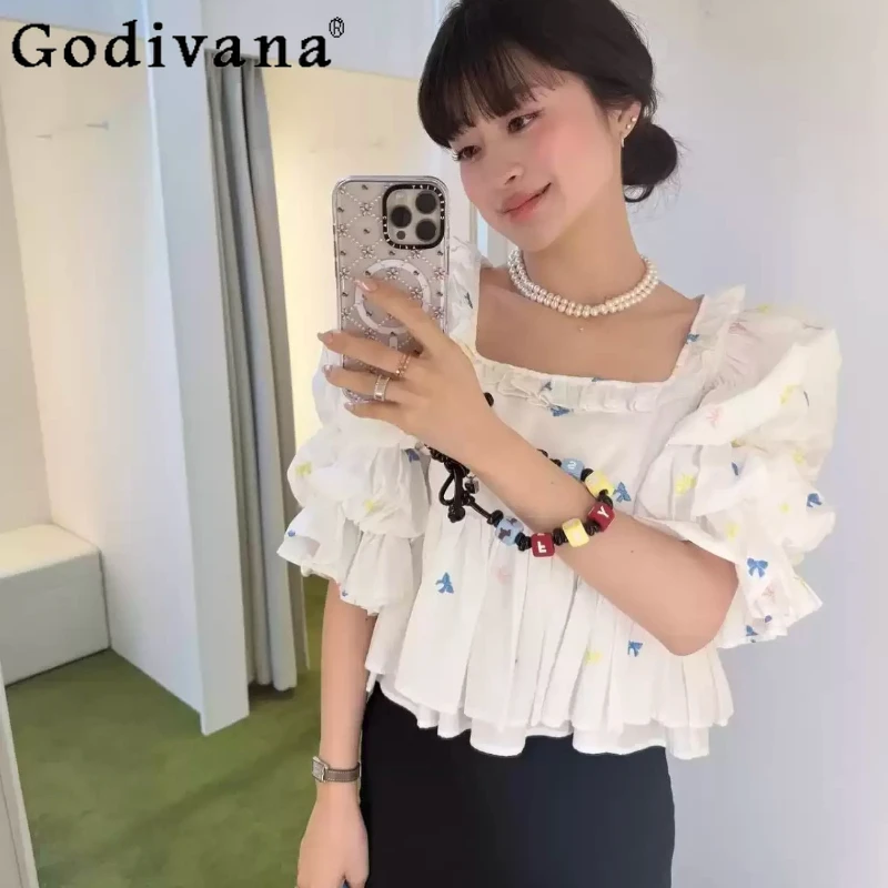 Summer New Japanese Style Sweet Kawaii Cute Shirt Blouses Girls Woman's Bow Embroidered Ruffle Hem Short Sleeve Top Casual Shirt
Summer New Japanese Style Sweet Kawaii Cute Shirt Blouses Girls Woman's Bow Embroidered Ruffle Hem Short Sleeve Top Casual Shirt