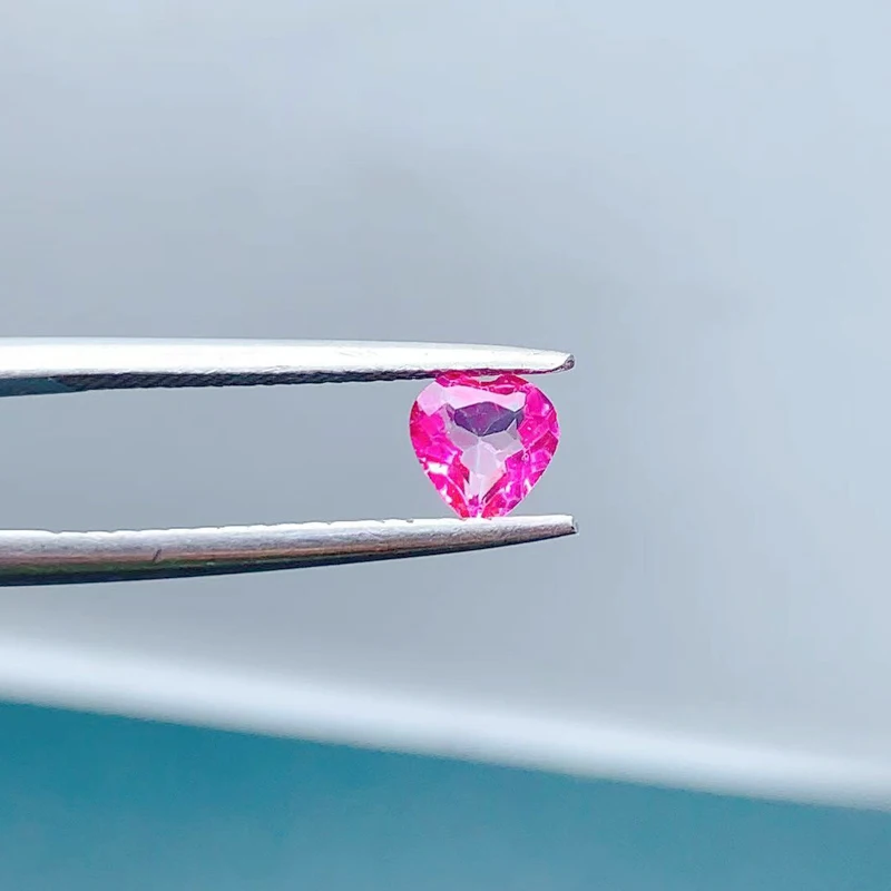 20pcs/lot Wholesale Natural Stone Coated Pink Topaz Heart Shape Facet 4x4mm-6x6mm Loose Gemstone For Jewelry Making
20pcs/lot Wholesale Natural Stone Coated Pink Topaz Heart Shape Facet 4x4mm-6x6mm Loose Gemstone For Jewelry Making