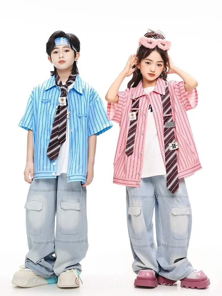 Kid Hip Hop Clothing Pink Blue Striped Shirt Distressed Multi Pocket Denim Cargo Pants for Boy Girl Group Jazz Dance Costume
Kid Hip Hop Clothing Pink Blue Striped Shirt Distressed Multi Pocket Denim Cargo Pants for Boy Girl Group Jazz Dance Costume