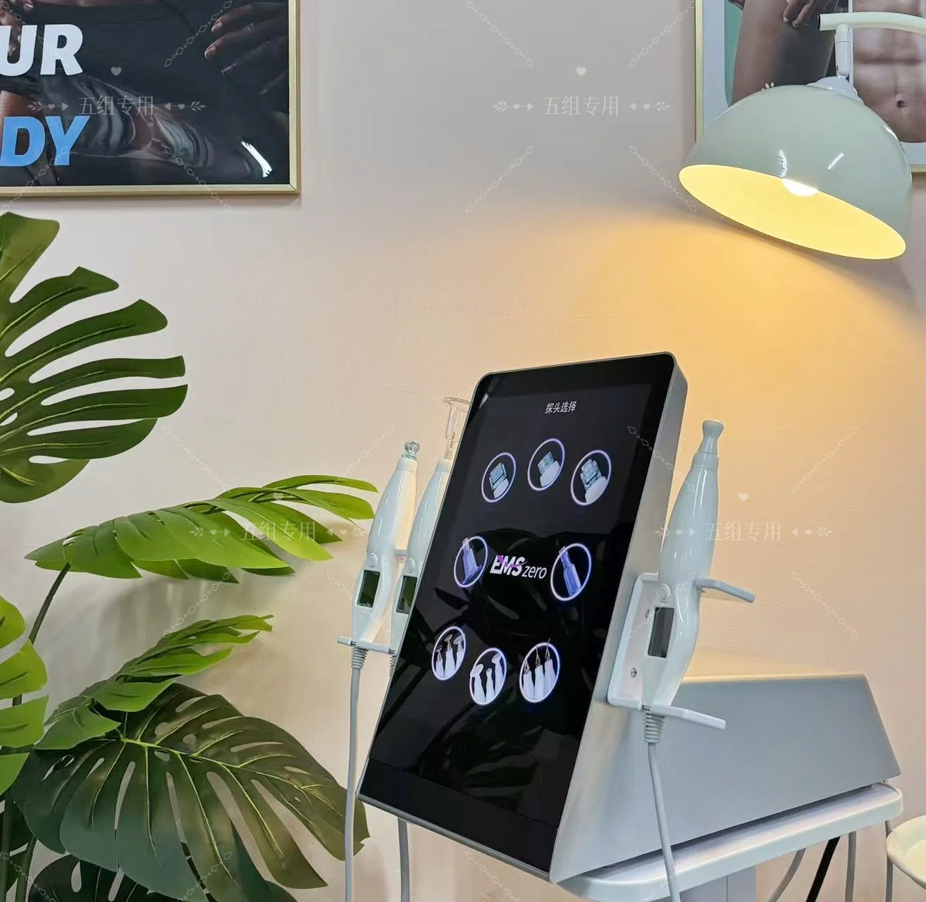 Многофункциональный аппарат 8-в-1: холодная и горячая плазма, алмазный штамп, озоновая плазма. Оборудование для омоложения кожи, антивозрастного ухода и косметологии.
Многофункциональный аппарат 8-в-1: холодная и горячая плазма, алмазный штамп, озоновая плазма. Оборудование для омоложения кожи, антивозрастного ухода и косметологии.