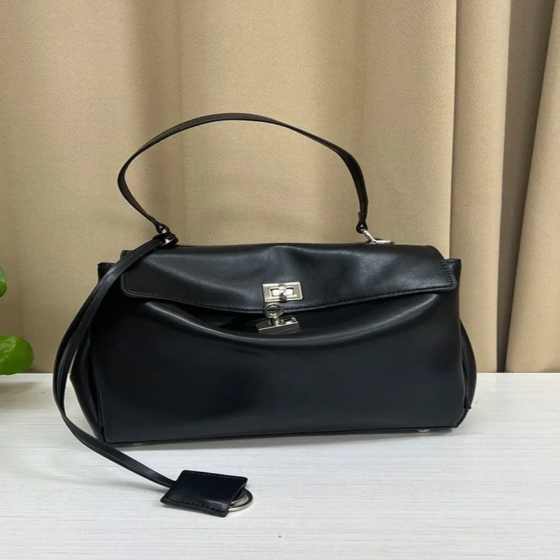 Genuine Leather Tote Bag Women's Shoulder Handbag Soft Underarm Large Bag Womens Original Skin Tote Shape
Genuine Leather Tote Bag Women's Shoulder Handbag Soft Underarm Large Bag Womens Original Skin Tote Shape