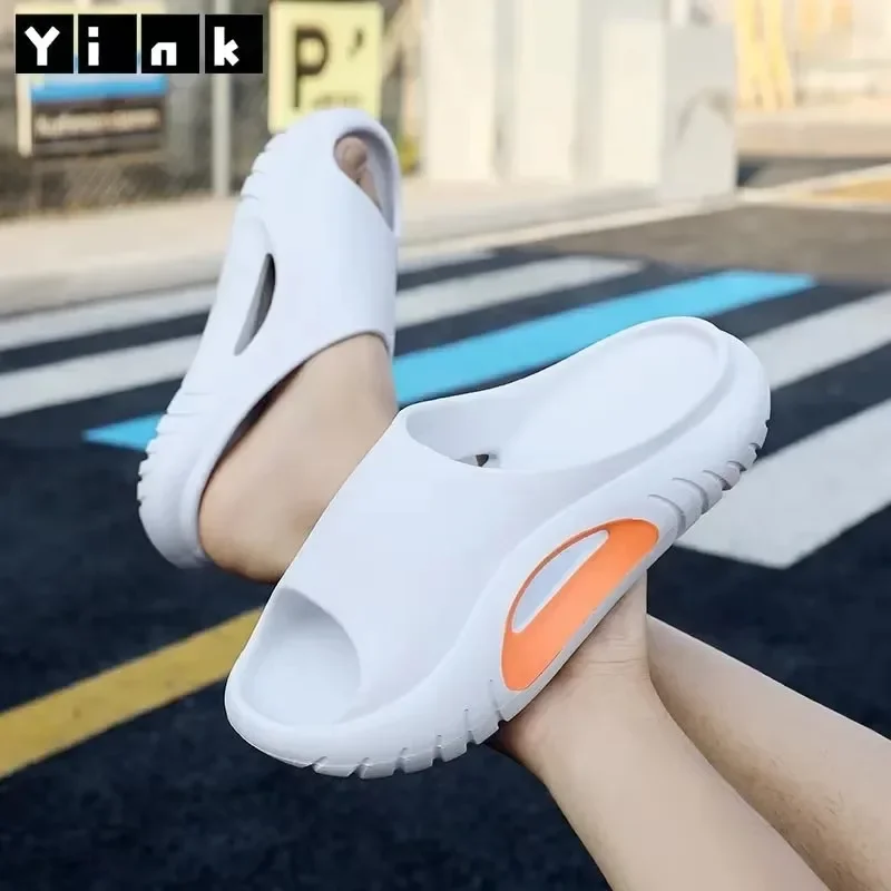 Домашние тапочки, подходящие для уличной одежды, мужские пляжные сандалии, популярные новые мужские тапочки для отдыха, летние мужские тапочки на толстой подошве
Домашние тапочки, подходящие для уличной одежды, мужские пляжные сандалии, популярные новые мужские тапочки для отдыха, летние мужские тапочки на толстой подошве