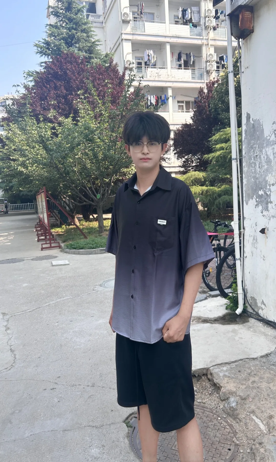 Ice Silk Short Sleeve Shirt Men's Summer New Style Handsome Gradient Color Teenage Youth Shirt Jacket American Style Loose Fit
Ice Silk Short Sleeve Shirt Men's Summer New Style Handsome Gradient Color Teenage Youth Shirt Jacket American Style Loose Fit