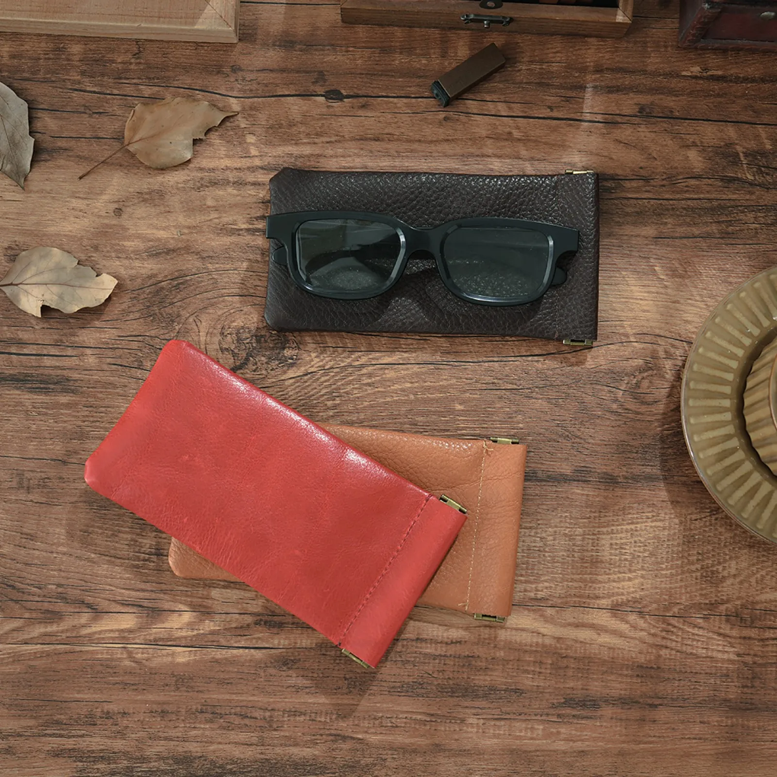 Soft Genuine Leather Glasses Cover Case, Fashion Sunglasses Reading Glasses Bag Portable Simple Travel Eyewear Holder Pen Bag
Soft Genuine Leather Glasses Cover Case, Fashion Sunglasses Reading Glasses Bag Portable Simple Travel Eyewear Holder Pen Bag
