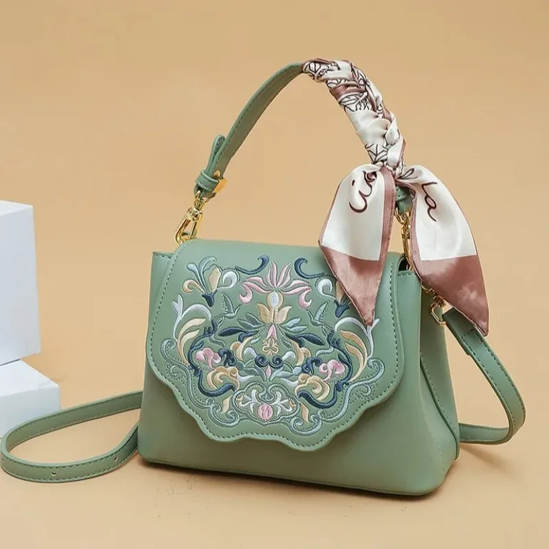 Women Elegant Embroidered Crossbody Bag Chinese Retro National Style PU Medium Square Shoulder Bag Versatile Cheongsam Handbag
Women Elegant Embroidered Crossbody Bag Chinese Retro National Style PU Medium Square Shoulder Bag Versatile Cheongsam Handbag