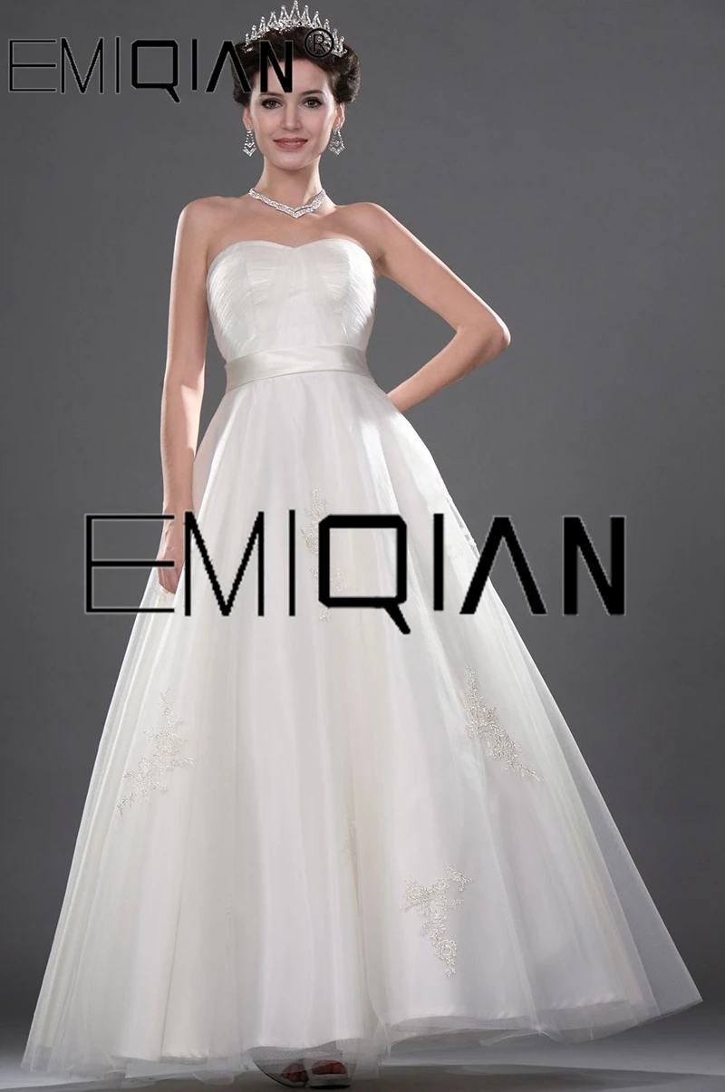 Strapless A line Wedding Dress with Appliques Lace vestido de noiva Wedding Gown Sleeveless Bride Dress Robe De Mariee
Strapless A line Wedding Dress with Appliques Lace vestido de noiva Wedding Gown Sleeveless Bride Dress Robe De Mariee
