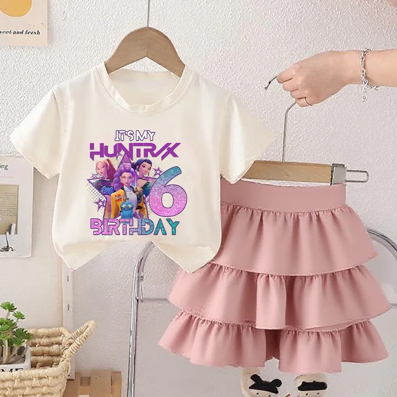 Kpop Demon Hunters модная футболка и юбка комплект детский с коротким рукавом милая охотница Руми Мира Harajuku топы подарок на день рождения для девочек платье
Kpop Demon Hunters модная футболка и юбка комплект детский с коротким рукавом милая охотница Руми Мира Harajuku топы подарок на день рождения для девочек платье