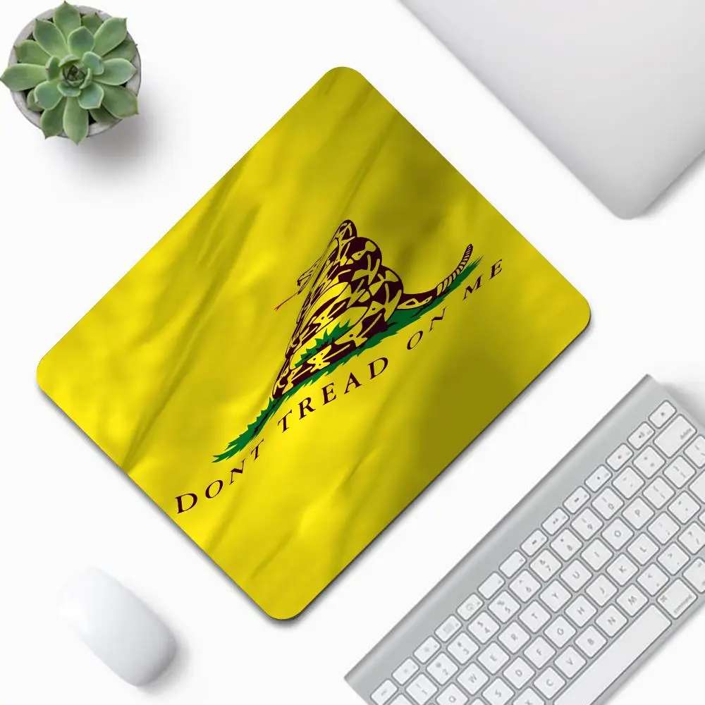 A-AmericanS G-GadsdenS Flag Mouse Pad Small Mouse Pad 300x250x2mm Desk Mat Computer Mousepad Gaming Accessories Deskmat Mouspad
A-AmericanS G-GadsdenS Flag Mouse Pad Small Mouse Pad 300x250x2mm Desk Mat Computer Mousepad Gaming Accessories Deskmat Mouspad