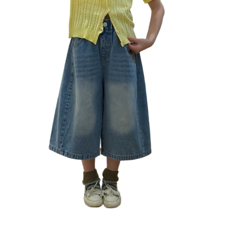 2026 Girls‘ Korean Retro Soft Denim Wide Leg Pants for Spring, Casual Cropped Trousers for Kids, Breathable Bottoms New Arrival
2026 Girls‘ Korean Retro Soft Denim Wide Leg Pants for Spring, Casual Cropped Trousers for Kids, Breathable Bottoms New Arrival
