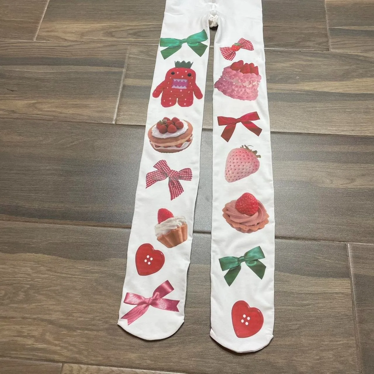 Fashion Streetwear Y2k Style Women Pantyhose Vintage Aesthetic Emo girl print Punk Women Retro Pantyhose 2000s Thin Style Tight
Fashion Streetwear Y2k Style Women Pantyhose Vintage Aesthetic Emo girl print Punk Women Retro Pantyhose 2000s Thin Style Tight