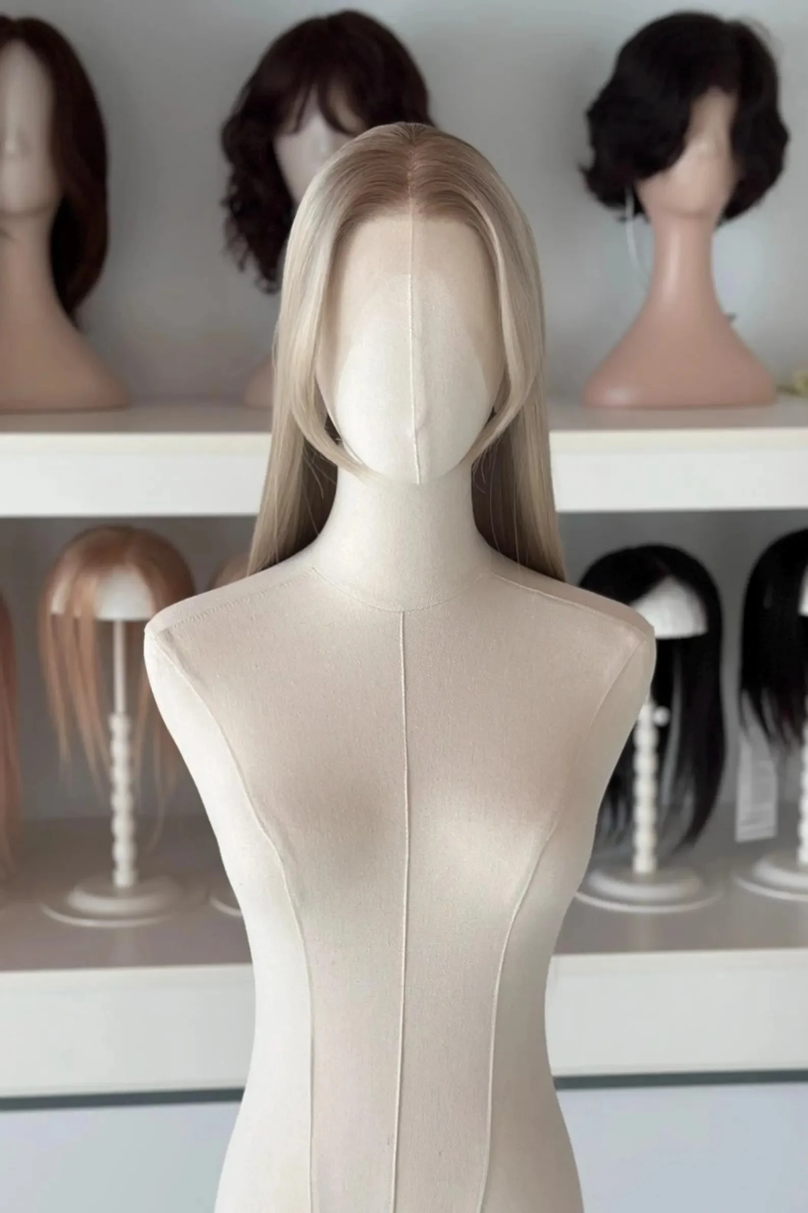 13x4 Lace Front Wig for Women Long Straight Ash Blonde with Brown Root High Quality Synthetic Wigs on Clearance Sale
13x4 Lace Front Wig for Women Long Straight Ash Blonde with Brown Root High Quality Synthetic Wigs on Clearance Sale