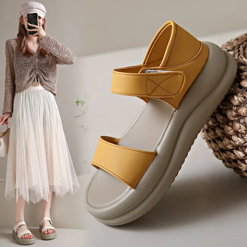 2025 Summer New Retro Fashion Round Head Open Toe Sexy Thick Bottom Simple and Versatile Comfortable Casual Women's Sandals
2025 Summer New Retro Fashion Round Head Open Toe Sexy Thick Bottom Simple and Versatile Comfortable Casual Women's Sandals