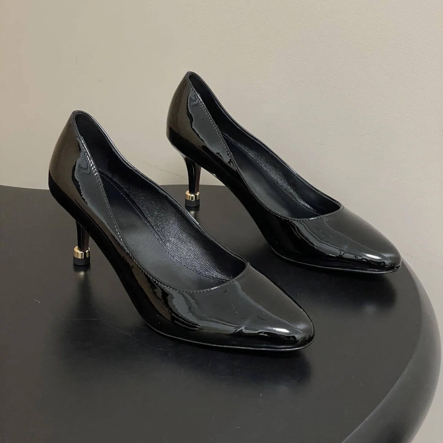 Women's Black Patent Leather Pumps Gold-accented Heel Wedge Pumps Shoes
Women's Black Patent Leather Pumps Gold-accented Heel Wedge Pumps Shoes