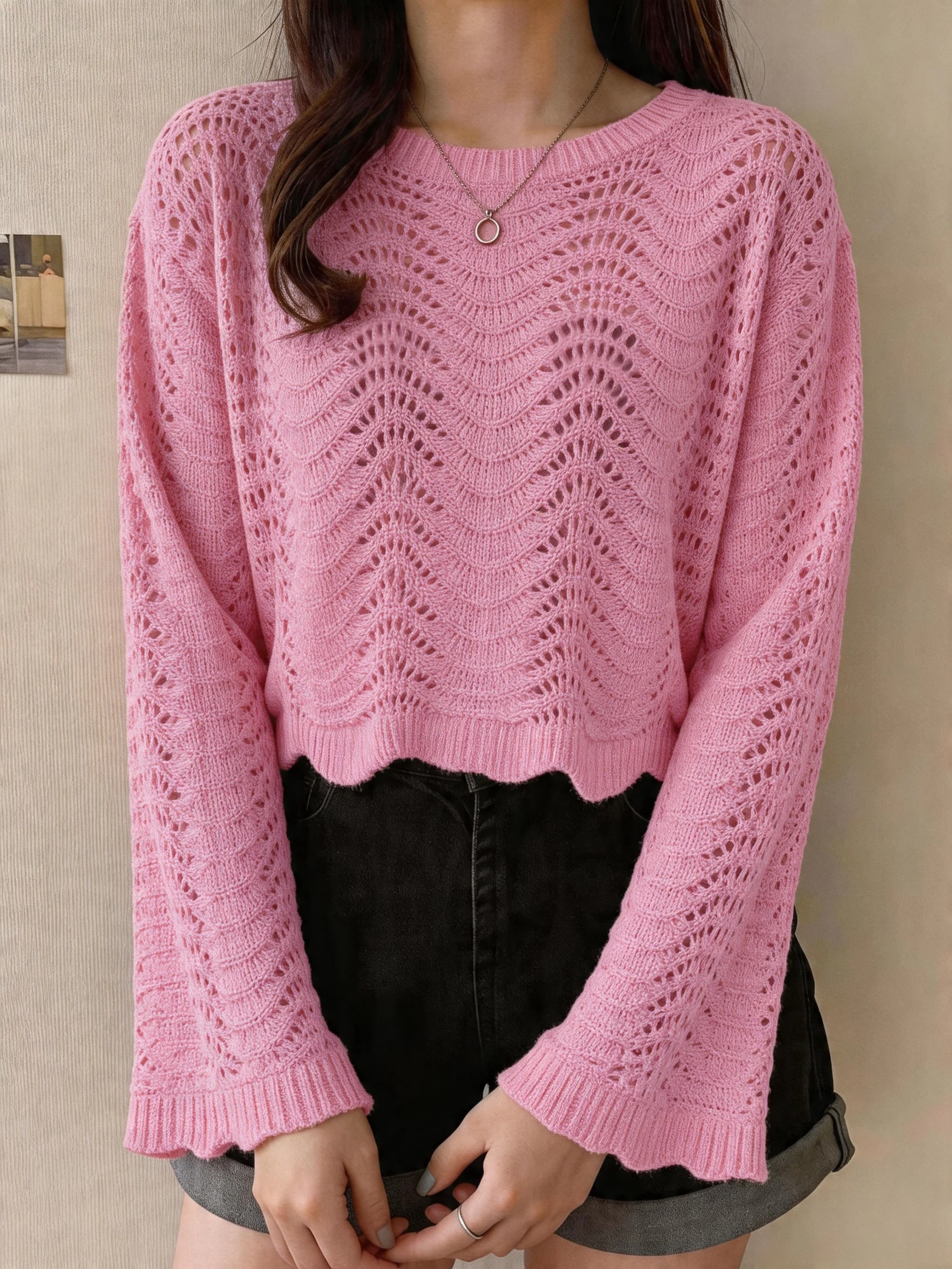 Elegant crew neck hollow-out long sleeve knit pullover for women, perfect for summer outings.
Elegant crew neck hollow-out long sleeve knit pullover for women, perfect for summer outings.
