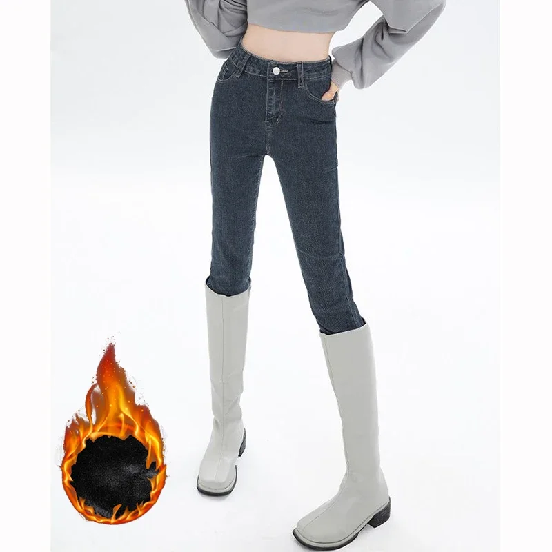 Зимние прямые женские термоплюшевые джинсы для девочек, теплые зимние джинсовые брюки с высокой талией, женские повседневные флисовые брюки
Зимние прямые женские термоплюшевые джинсы для девочек, теплые зимние джинсовые брюки с высокой талией, женские повседневные флисовые брюки