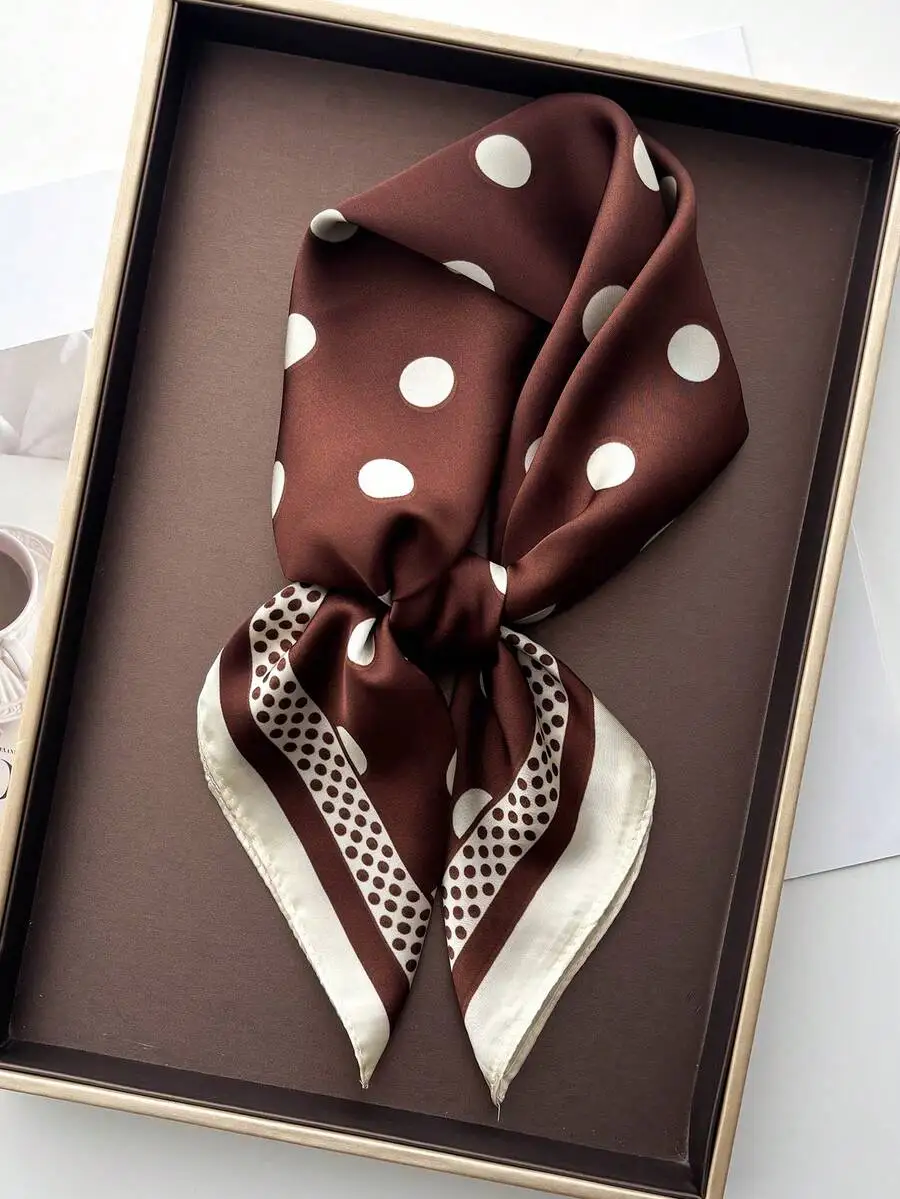 1pc Women's Luxury Elegant Fashion Polka Dot Print 70*70cm 100% Silk BanScarf, Spring Headscarf Neck
1pc Women's Luxury Elegant Fashion Polka Dot Print 70*70cm 100% Silk BanScarf, Spring Headscarf Neck