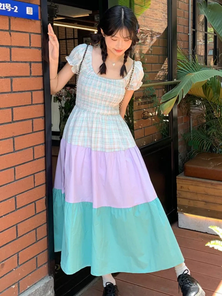 Y2K Plaid Patchwork Midi Dresses for Women Puff Sleeves Square Collar New Summer Boho Holiday Dress Korean Fashion Vestido Mujer
Y2K Plaid Patchwork Midi Dresses for Women Puff Sleeves Square Collar New Summer Boho Holiday Dress Korean Fashion Vestido Mujer